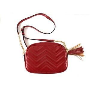 Lola Mae Quilted Purse Handbag Cross Body NWOT Red 9" x 6" x 2.5"